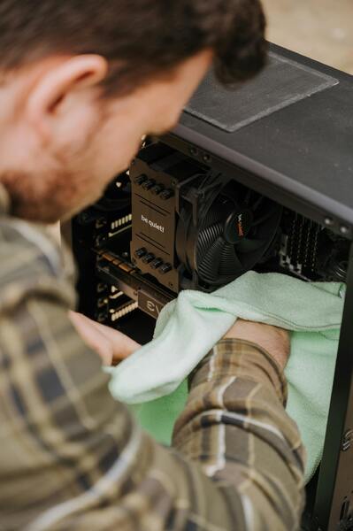 Service image